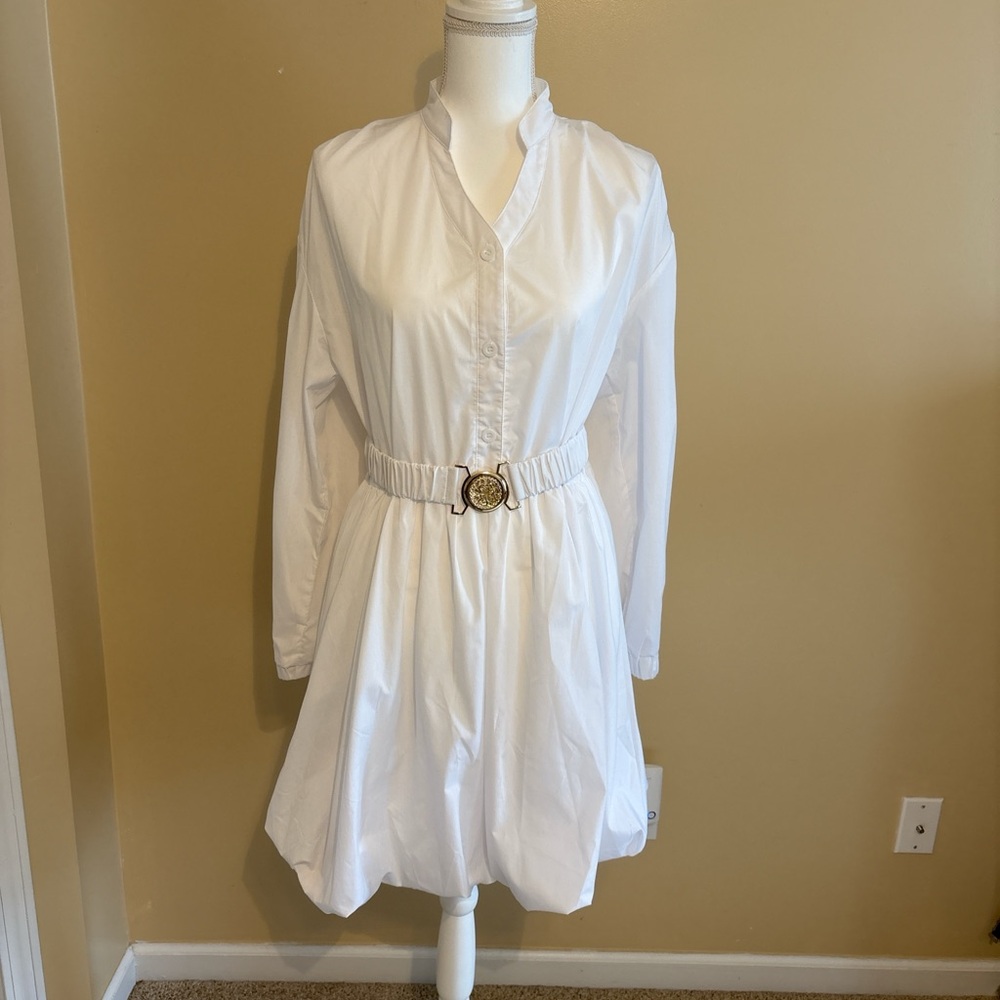 Elegant White Long-Sleeve Dress